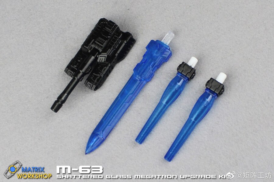 Matrix Workshop M 63 Shattered Glass Megatron Upgrade Kit  (4 of 5)